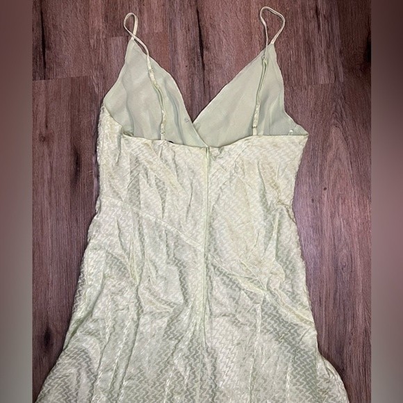 NWT ASTR The Label Bastille Midi Slip Dress Celery Green Size Medium Strapless - Picture 8 of 13